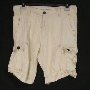 BLUENOTES - Classic Cargo - Knee Length | size 38 | Beige Cargo Shorts